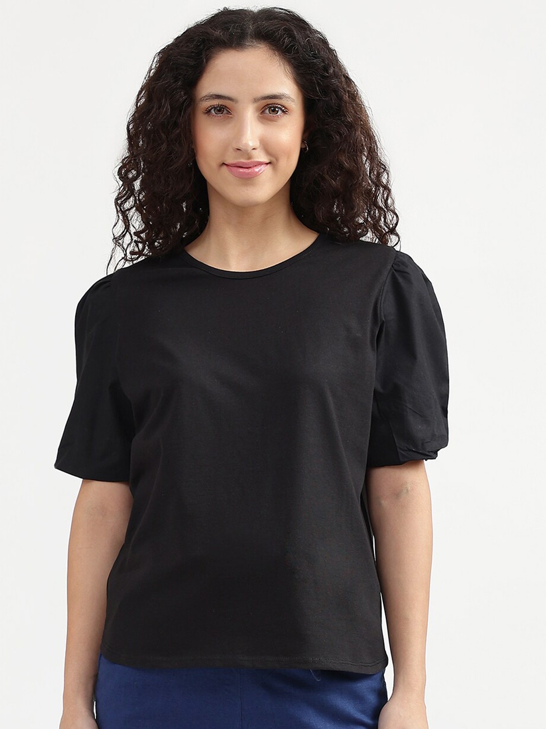 

United Colors of Benetton Women Black Solid Round Neck Pure Cotton Regular Top