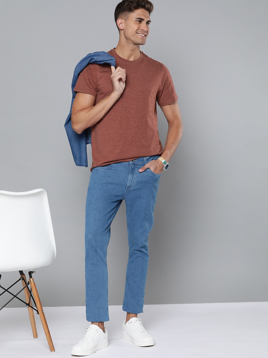 

Mast & Harbour Men Brown T-shirt
