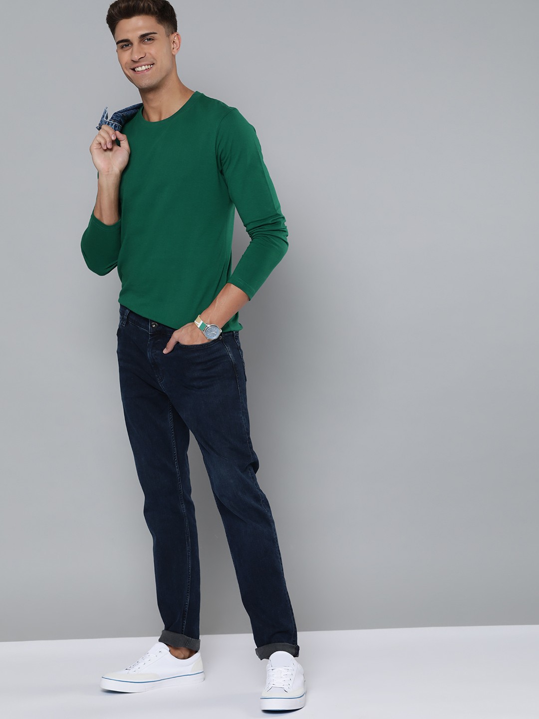 

Mast & Harbour Men Green T-shirt