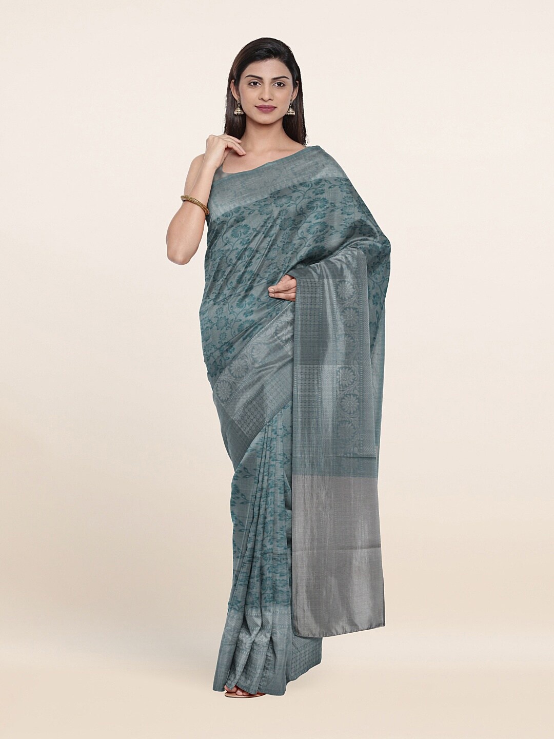 

Pothys Green & Silver-Toned Ethnic Motifs Art Silk Saree