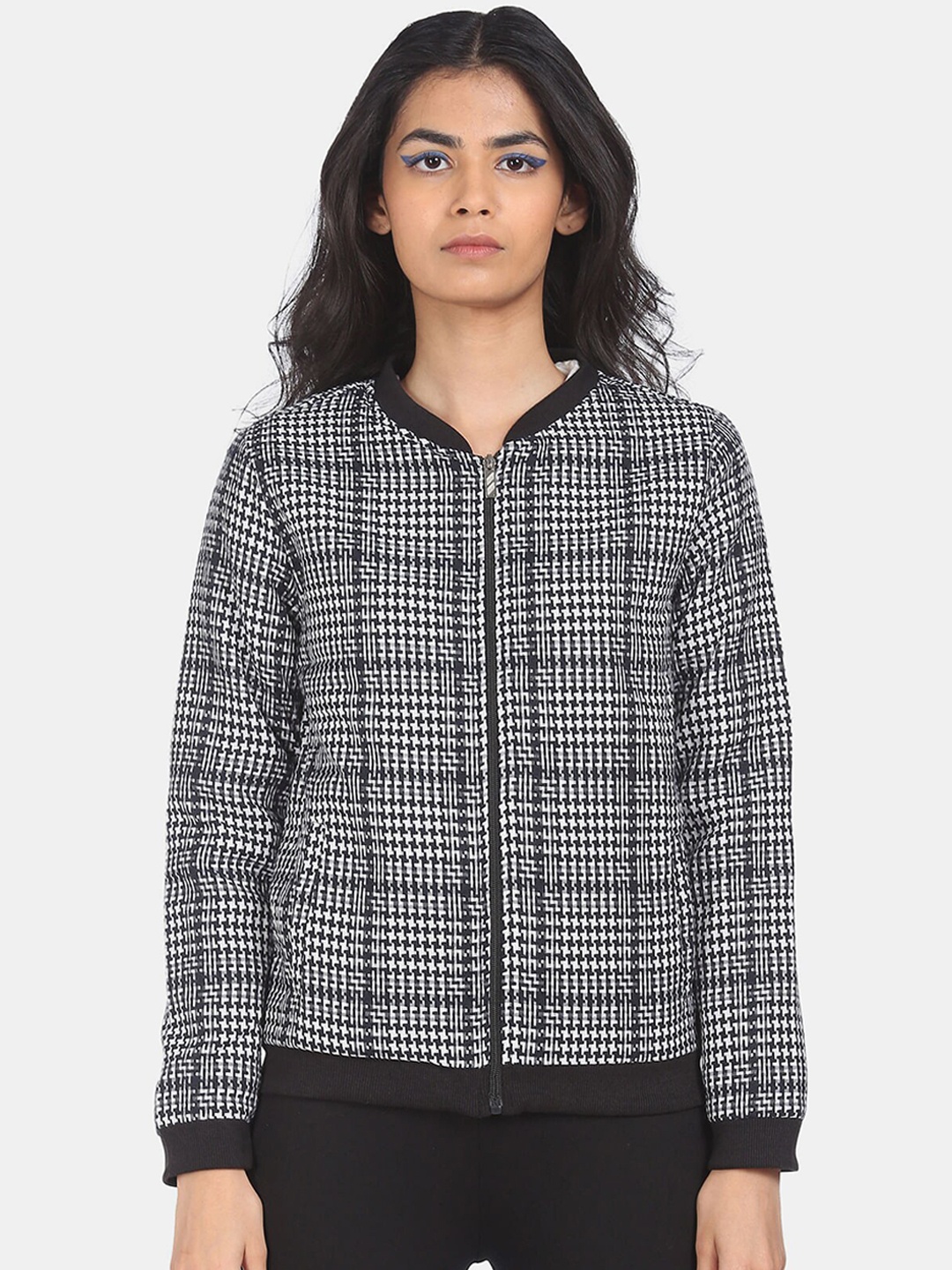 

Sugr Women Black Geometric Printed Cotton Bomber Jacket