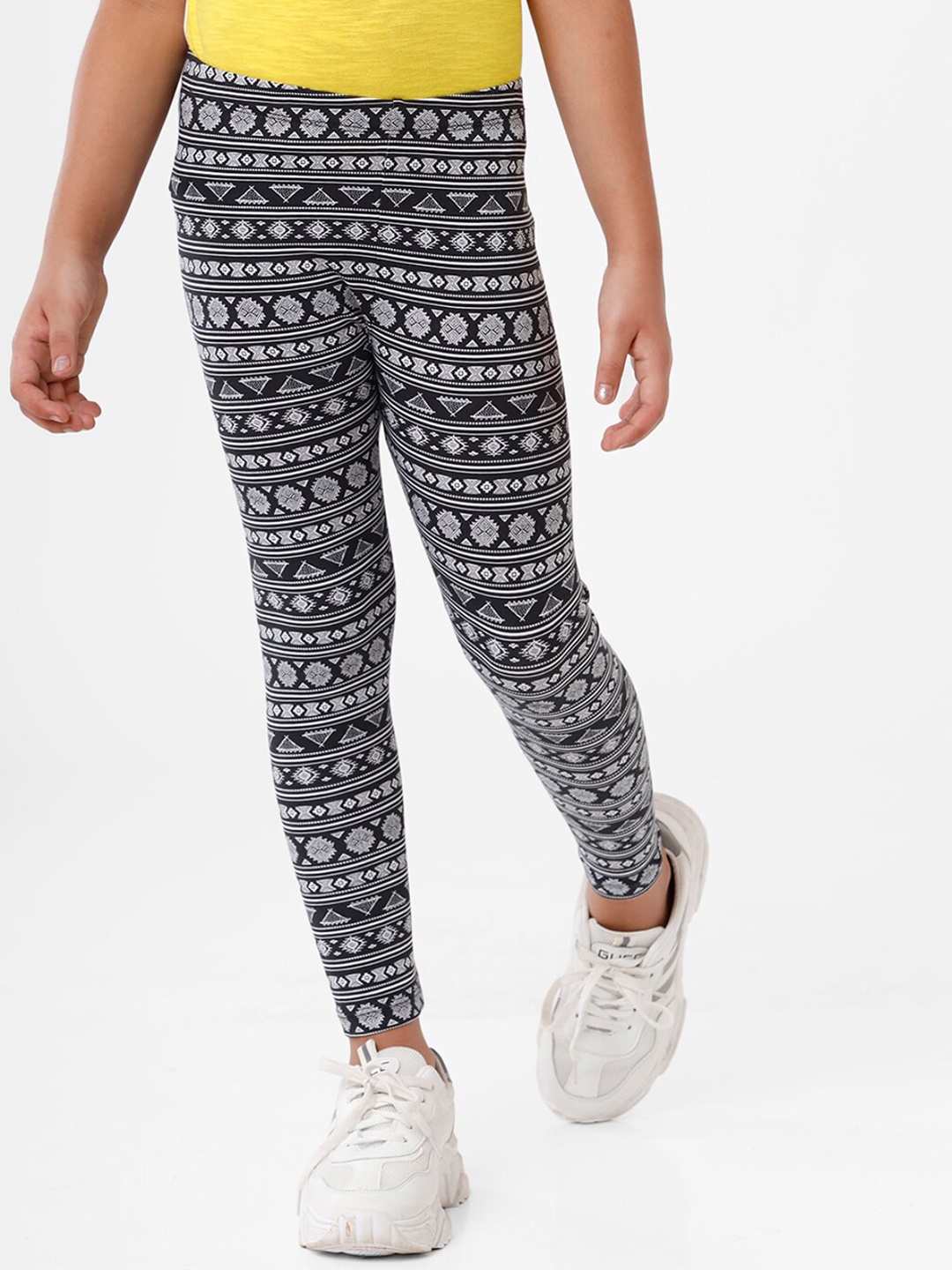 

De Moza Girls Black & White Printed Ankle-Length Leggings