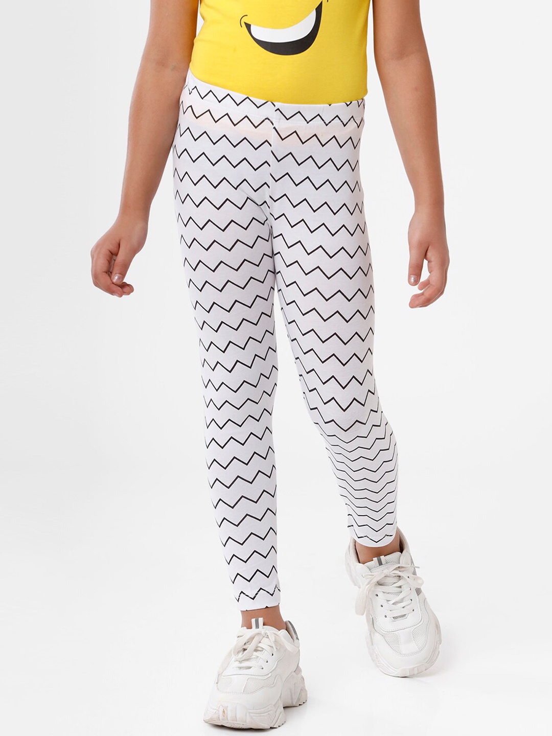

De Moza Girls White & Black Printed Ankle-Length Leggings