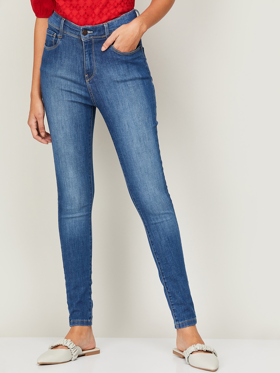 

Fame Forever by Lifestyle Women Blue Skinny Fit Heavy Fade Crop Cotton Jeans