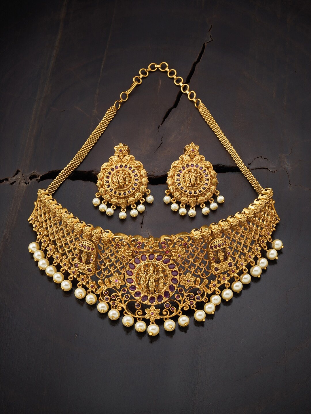 

Kushal's Fashion Jewellery Gold-Plated White Temple Choker Necklace
