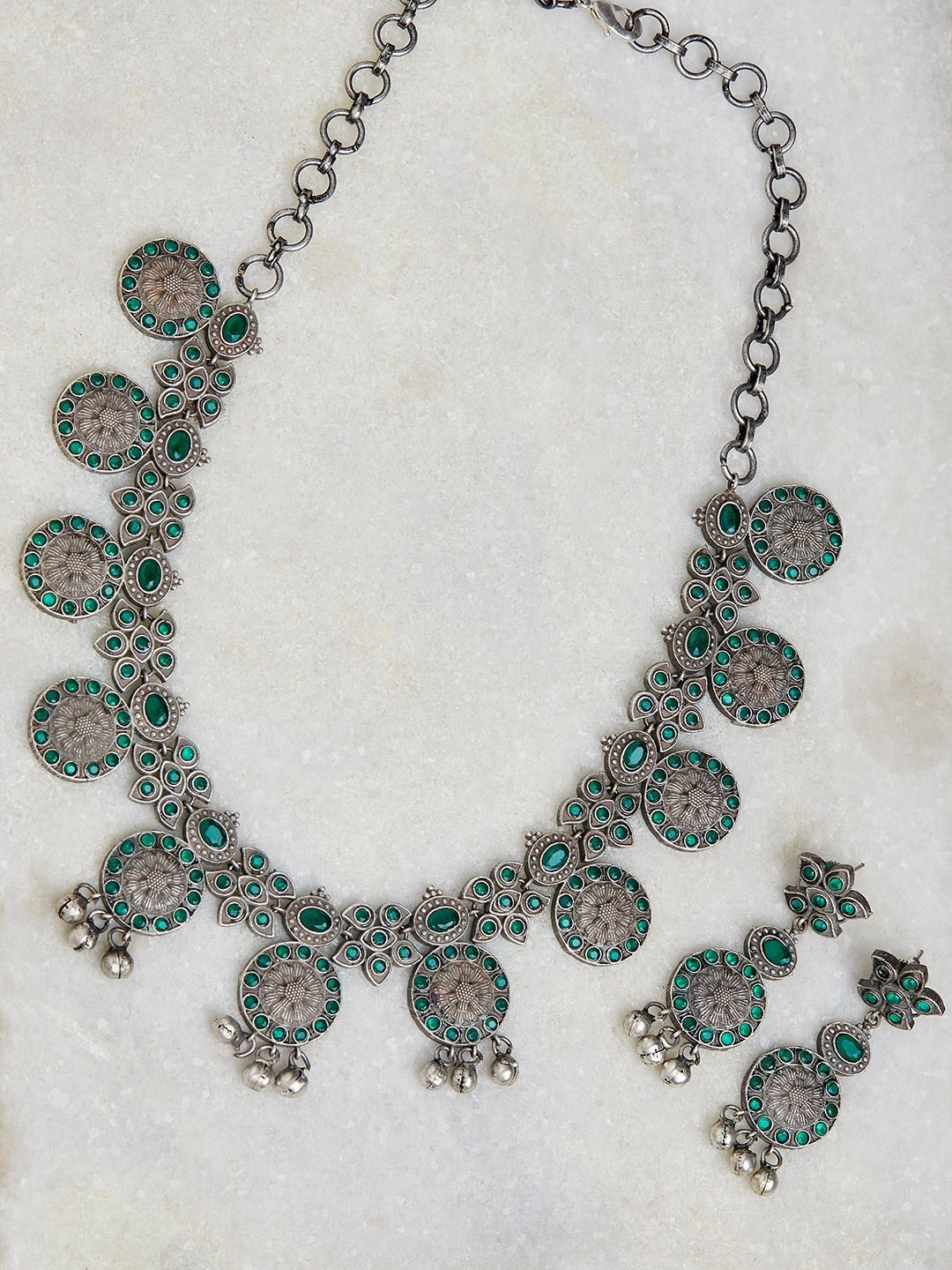 

GloBox By ZeroKaata Silver -Plated Antique Finish Jewellery Set
