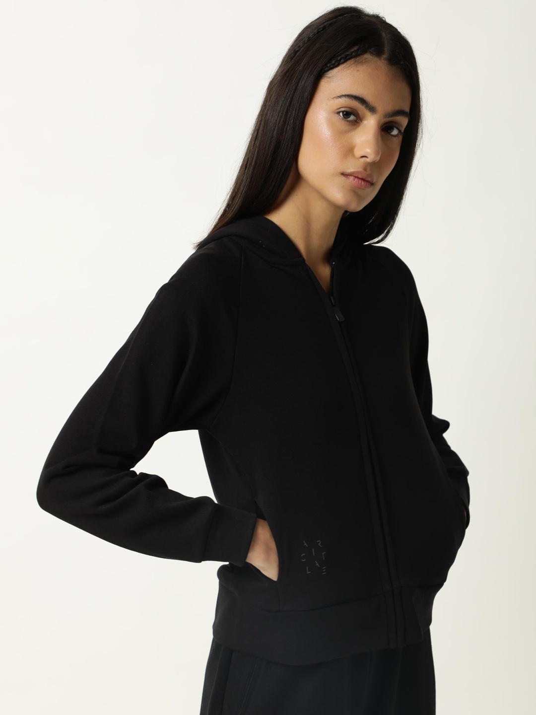 

ARTICALE Women Black Hooded Solid Cotton Sweatshirt