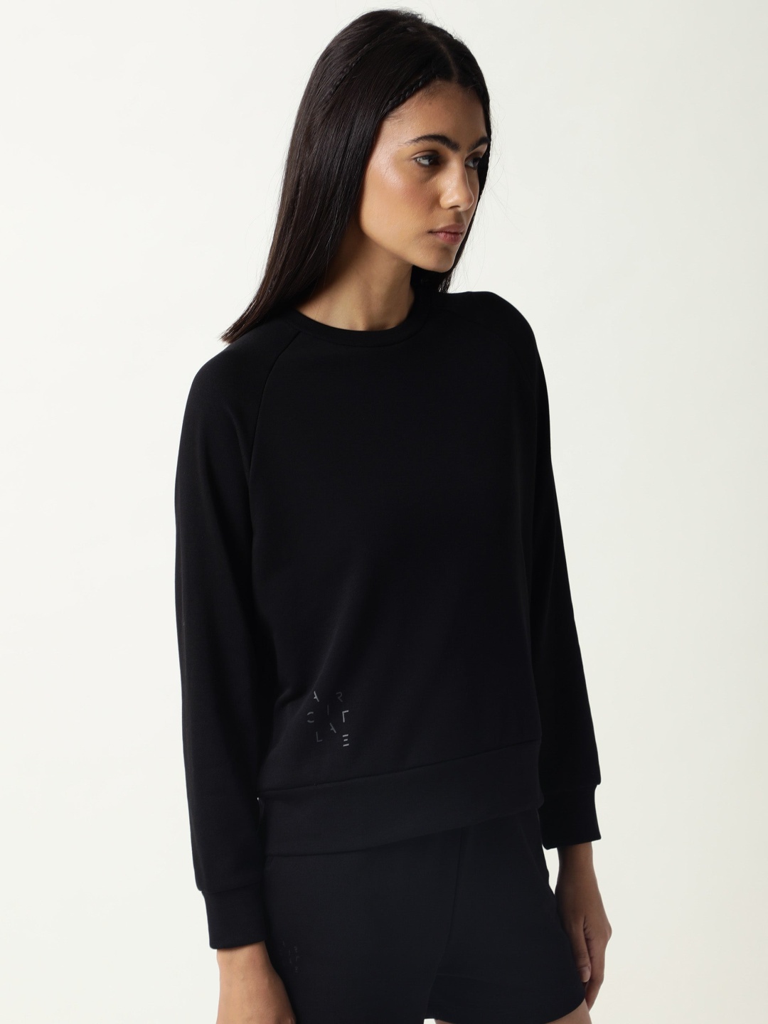 

ARTICALE Women Black Solid Cotton Sweatshirt