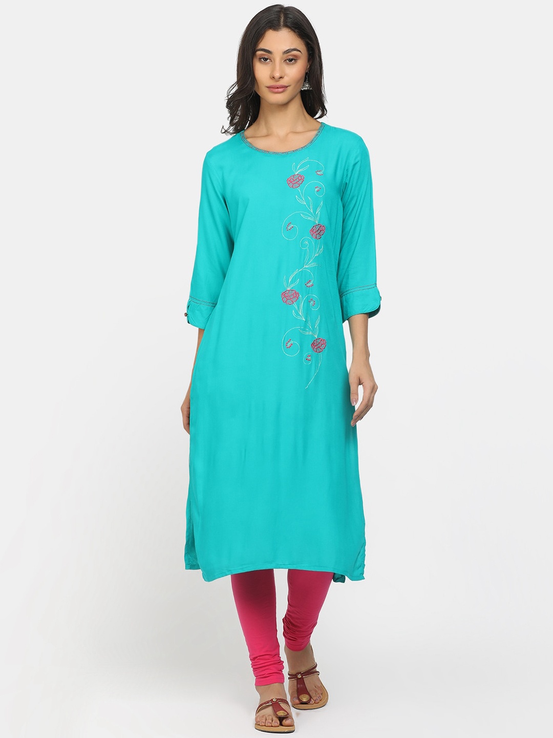 

V-Mart Women Blue Embroidered Thread Work Kurta