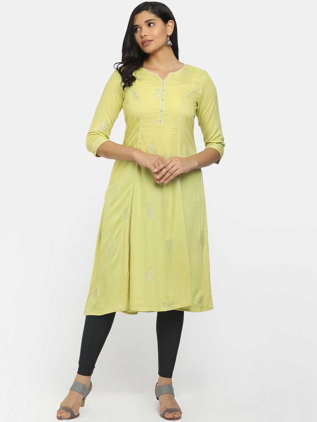 

V-Mart Women Green Floral Printed Kurta