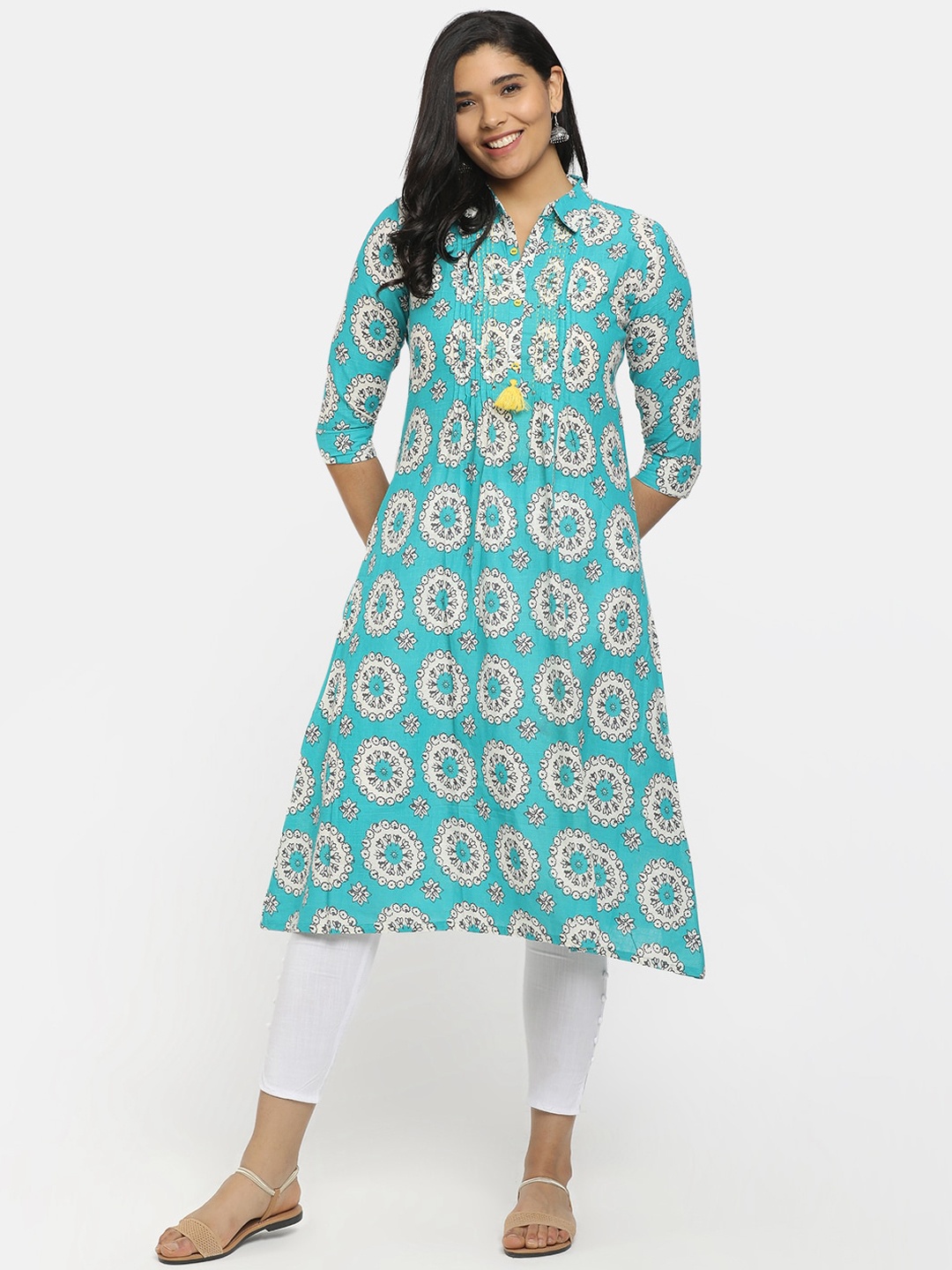 

V-Mart Women Blue & White Ethnic Motifs Printed Kurta