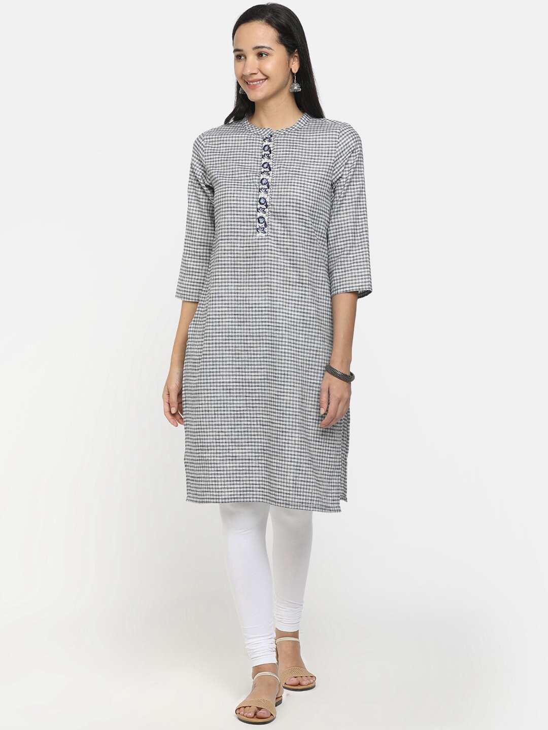 

V-Mart Women Cream-Coloured & Black Checked Kurta