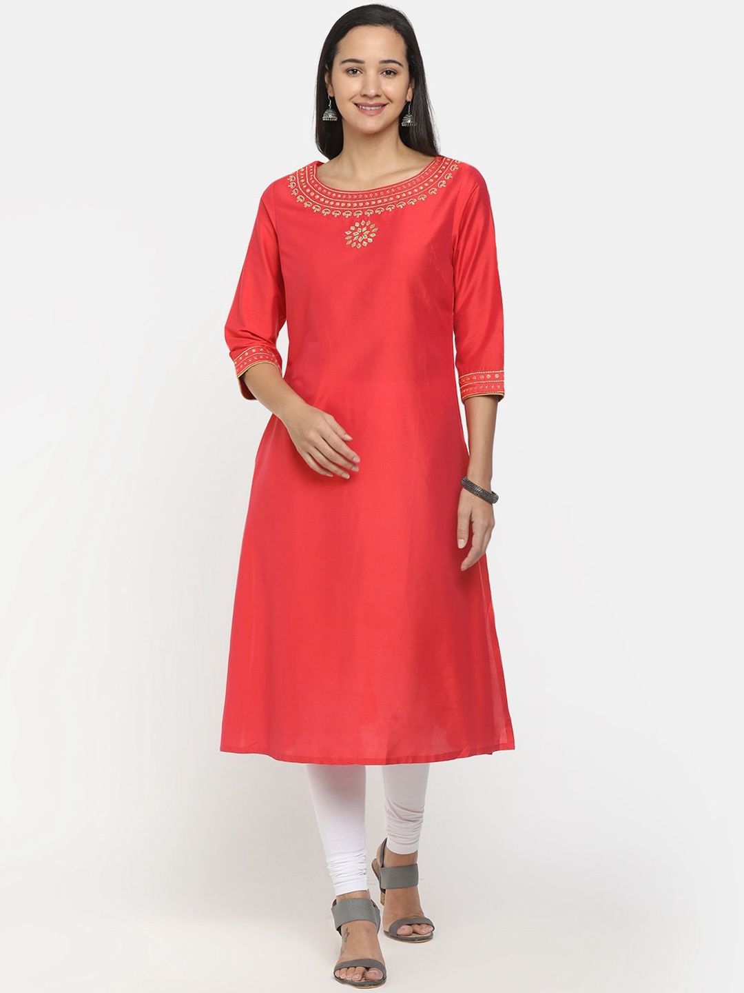 

V-Mart Women Fuchsia & Gold-Toned Embroidered Thread Work Kurta