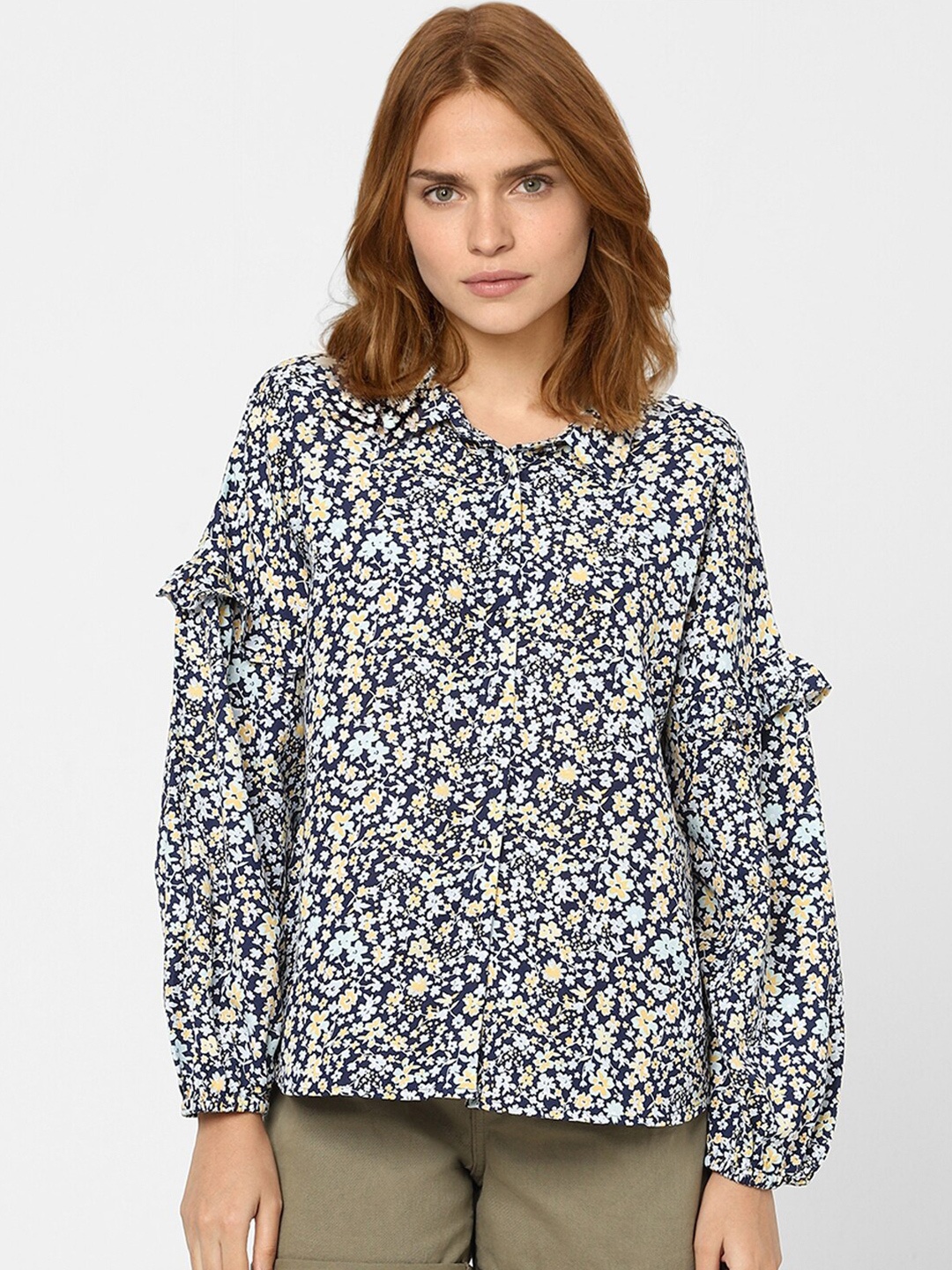 

Vero Moda Women Blue Floral Printed Casual Shirt