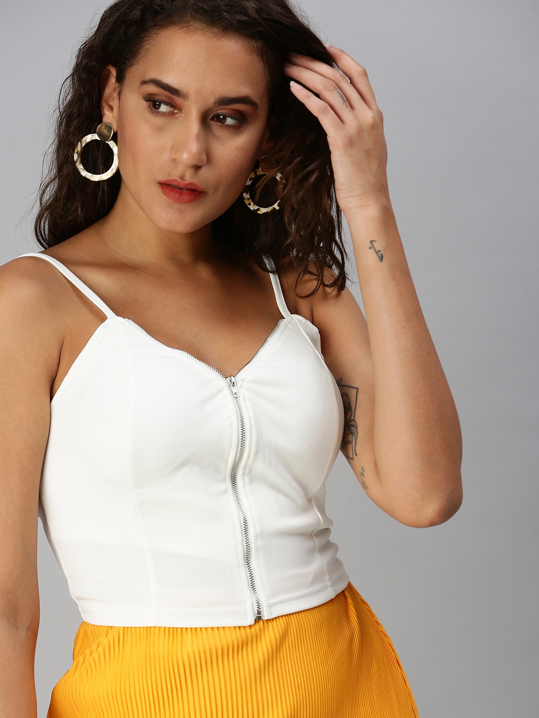 

SHOWOFF Women White Solid Shoulder Straps Regular Crop Top