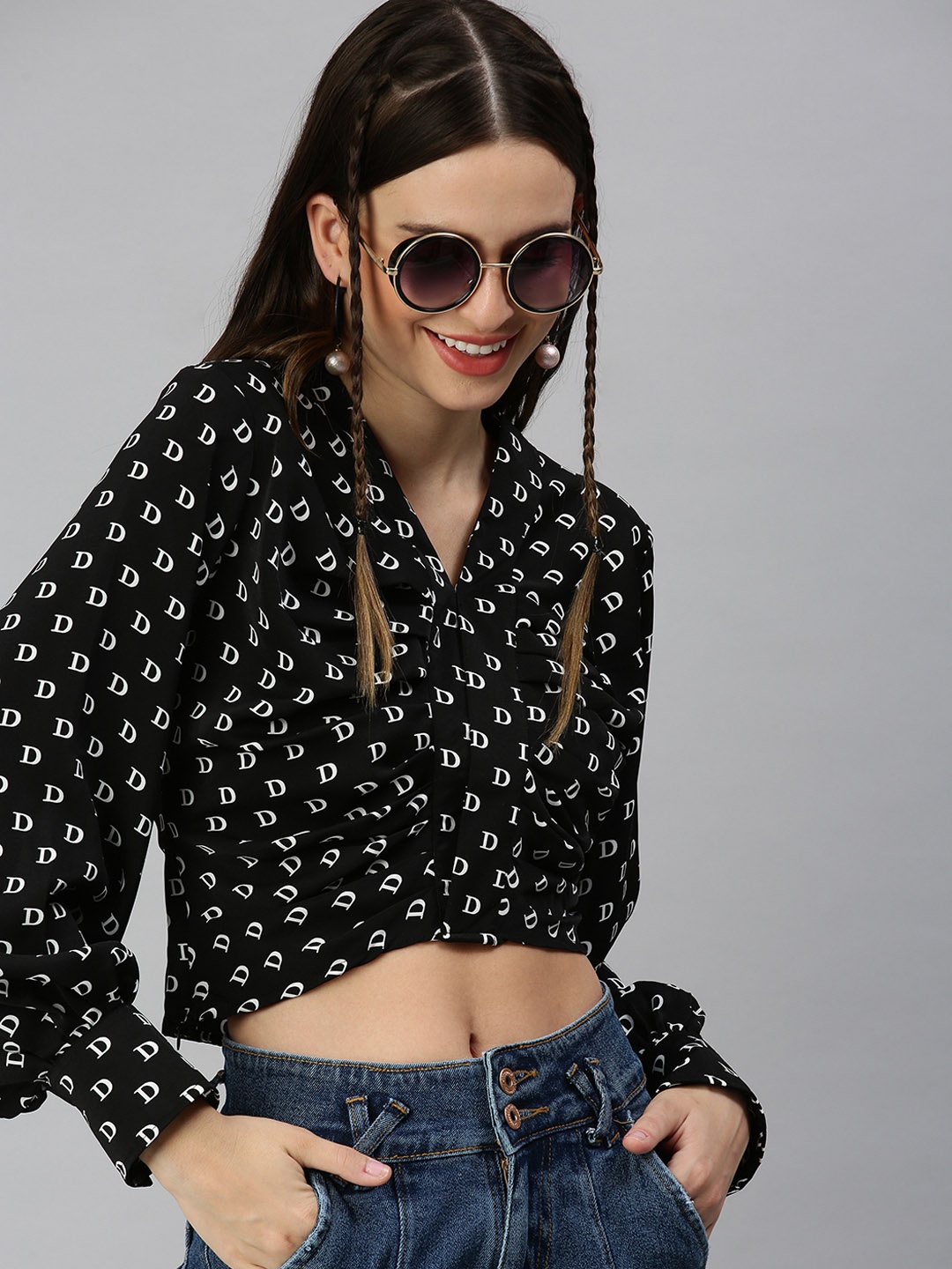 

SHOWOFF Black Geometric Print Tie-Up Neck Crepe Crop Top