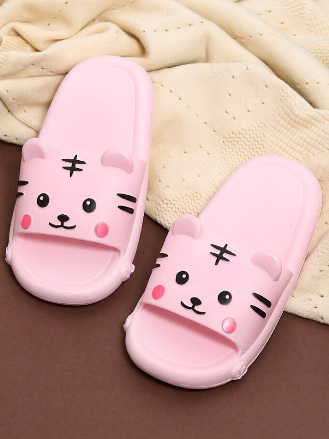 

Yellow Bee Girls Pink Kitty Printed Rubber Sliders