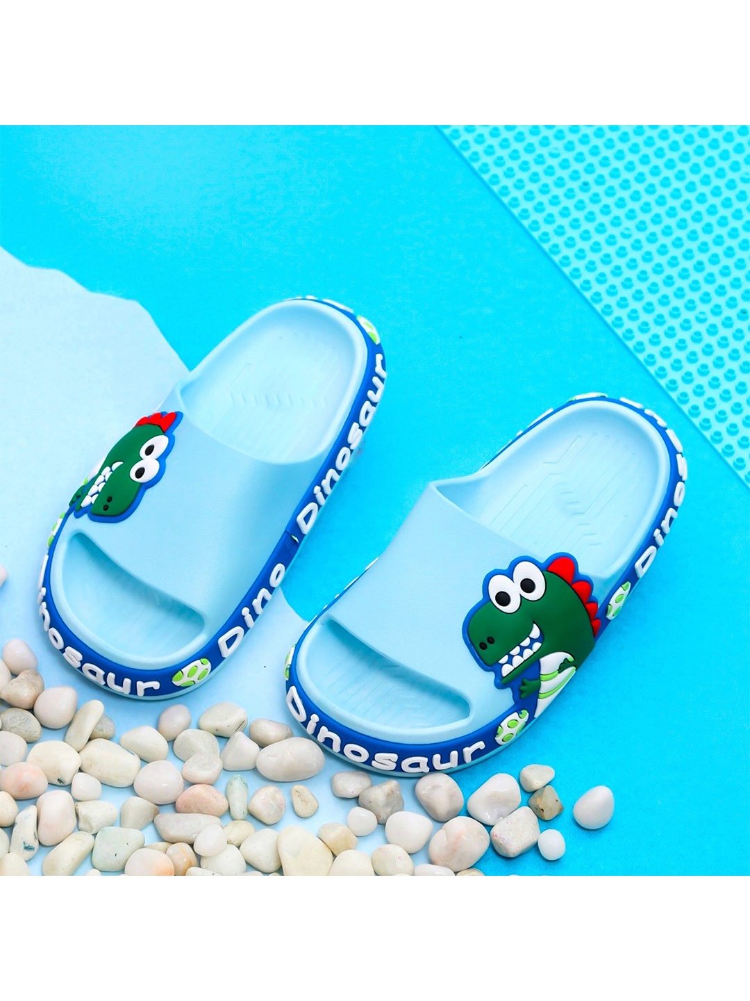 

Yellow Bee Boys Blue & Green Printed Sliders