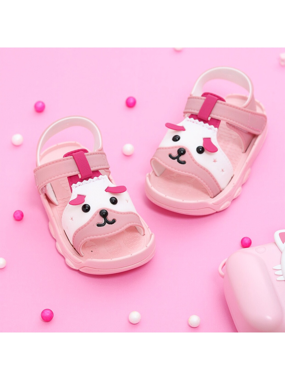 

Yellow Bee Girls Pink Printed Open Toe Flats