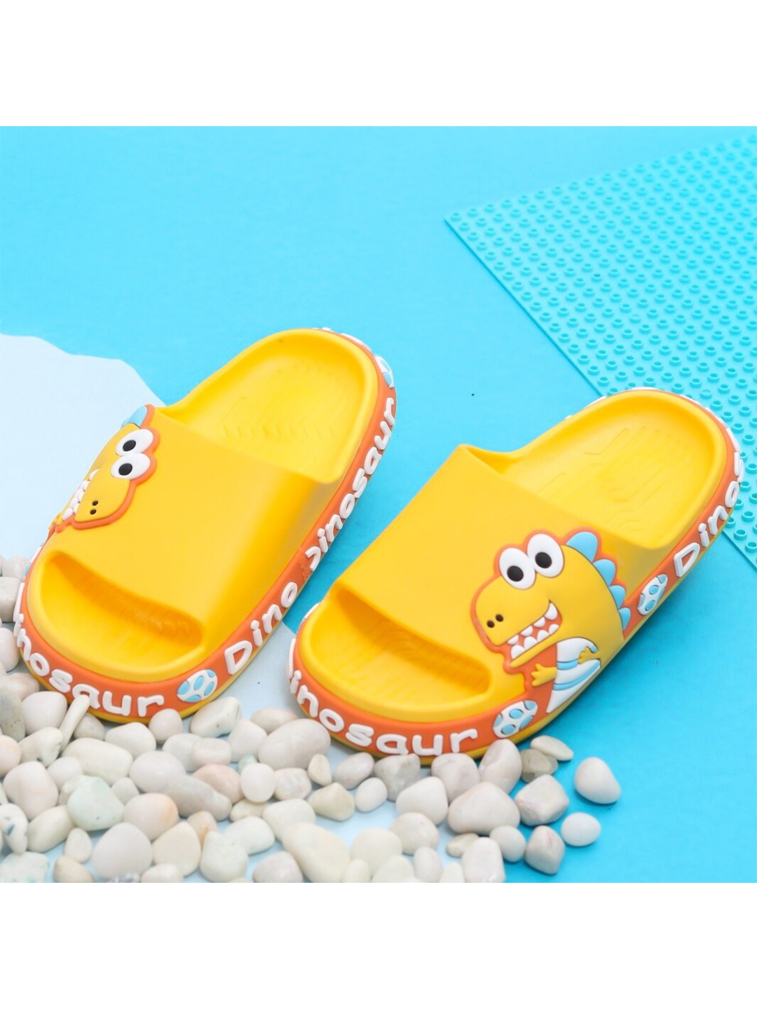 

Yellow Bee Boys Yellow & White Crocodile Printed Rubber Sliders
