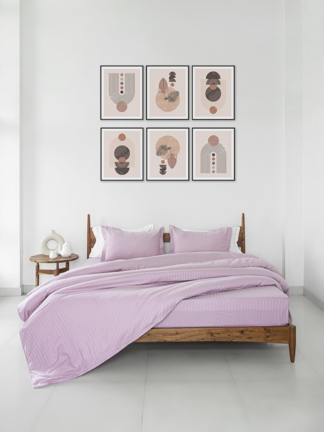 

Clasiko Pink Solid Duvet Cover With 2 Pillow Covers