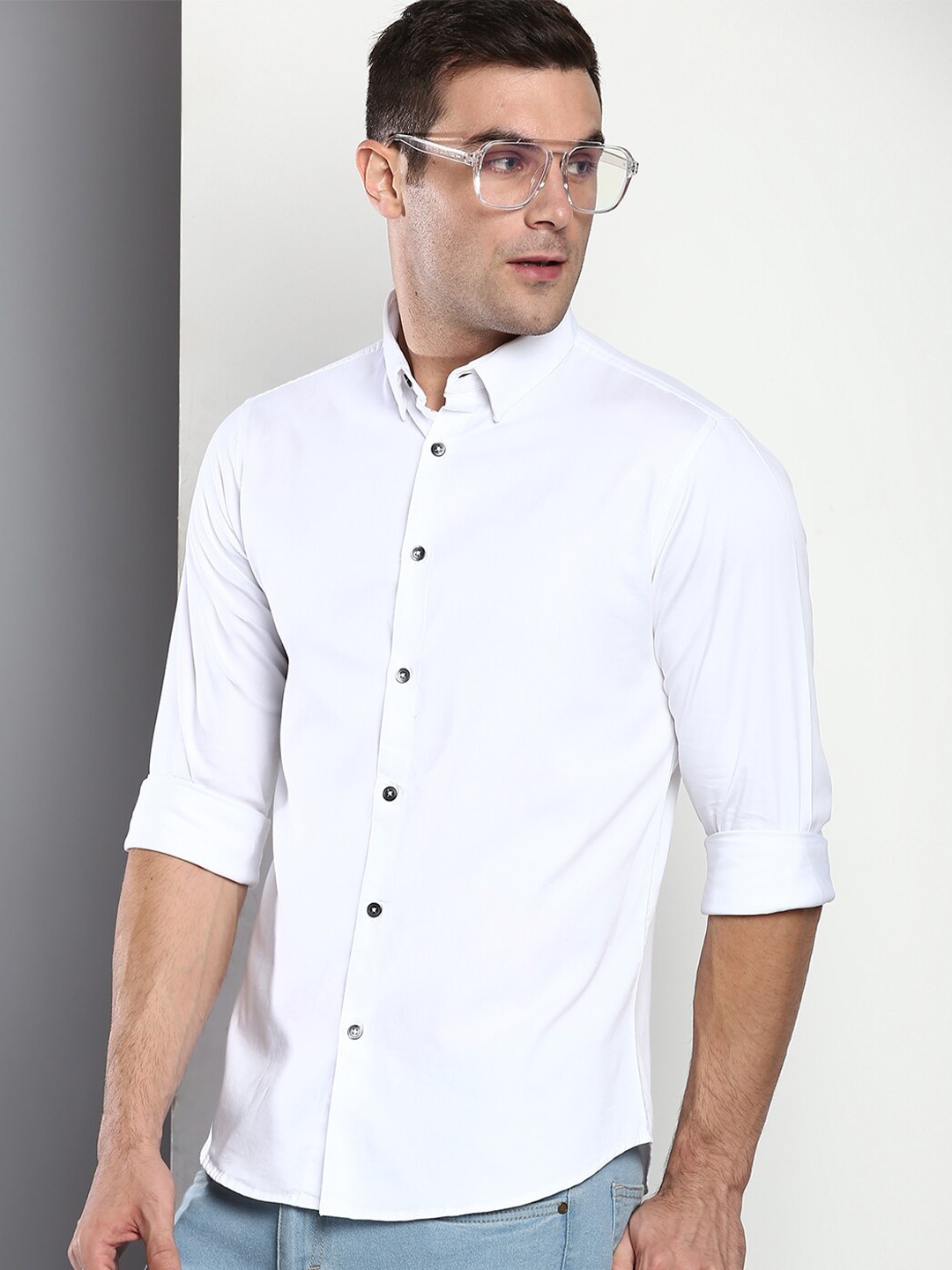 

Dennis Lingo Men White Slim Fit Satin Lycra Casual Shirt