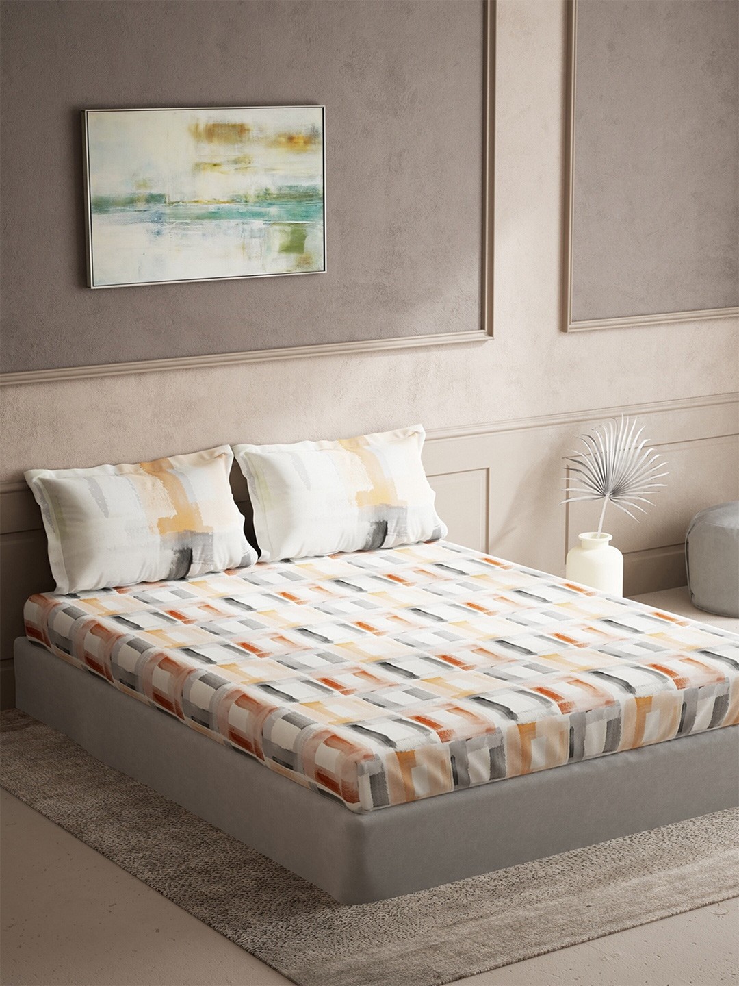 

DDecor White & Orange 144 TC Cotton King Bedsheet with 2 Pillow Covers