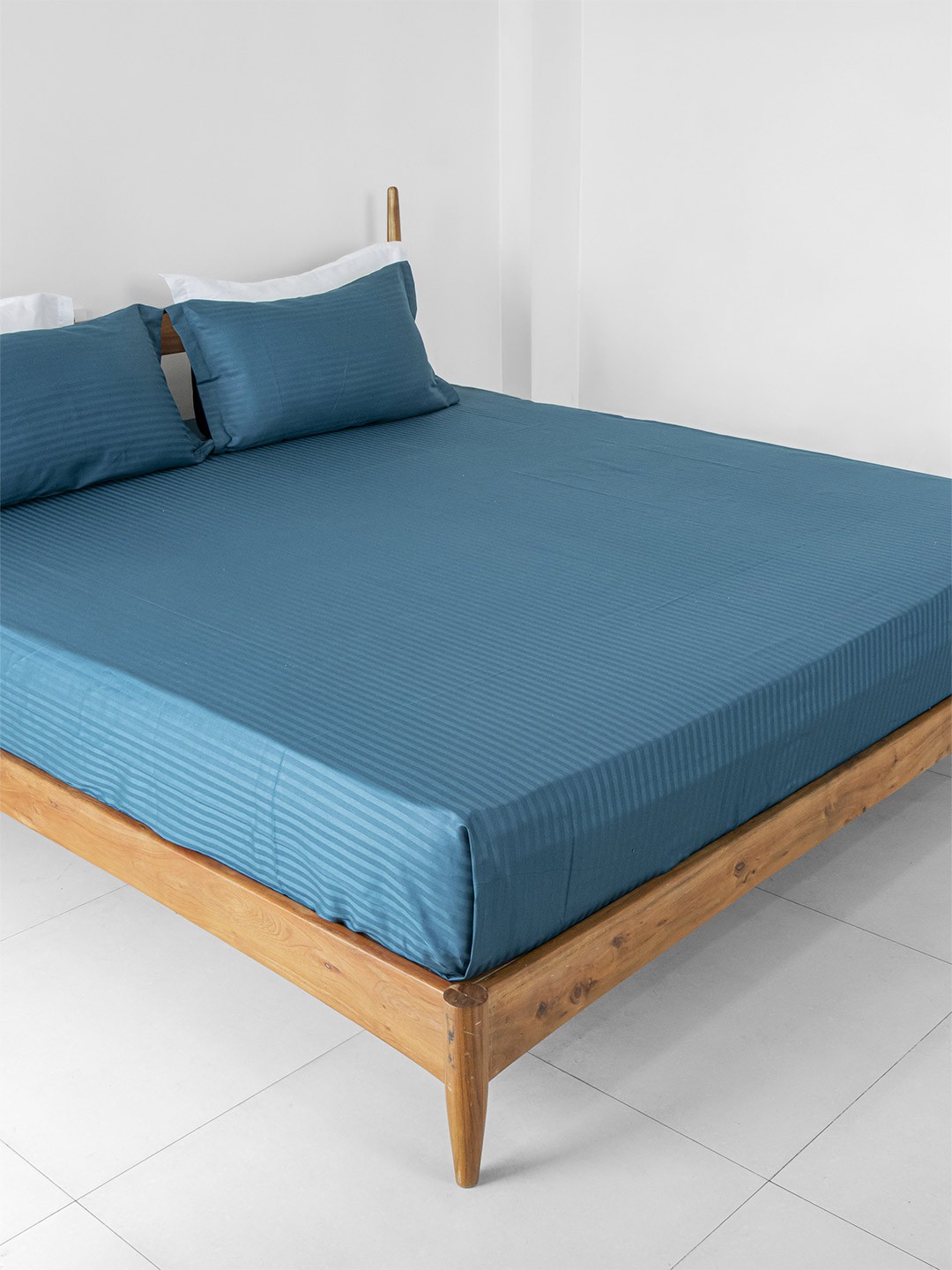 

Clasiko Teal Striped 220 TC Cotton King Bedsheet with 2 Pillow Covers