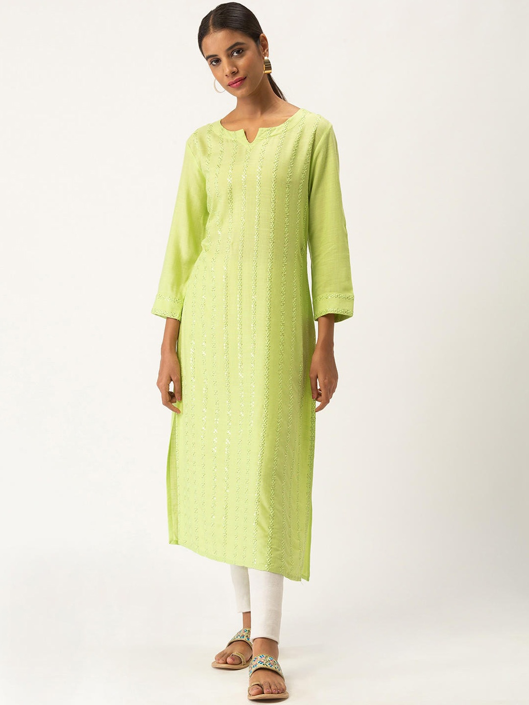 

ZOLA Women Green Floral Embroidered Kurta