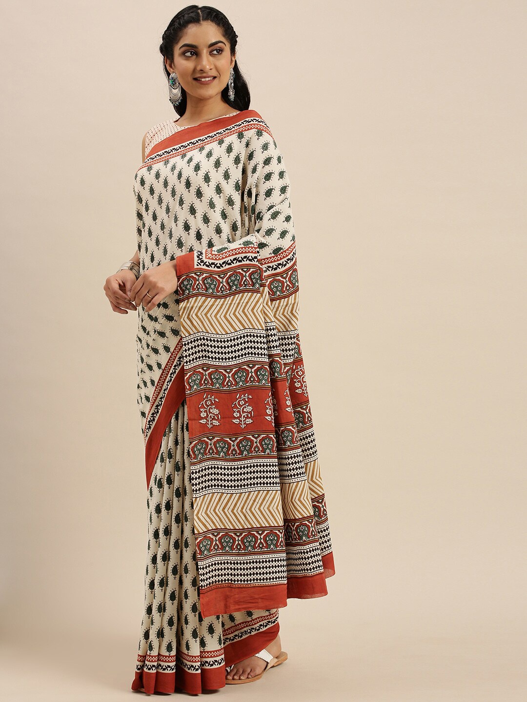 

Shaily Cream-Coloured & Orange Ethnic Motifs Pure Cotton Saree