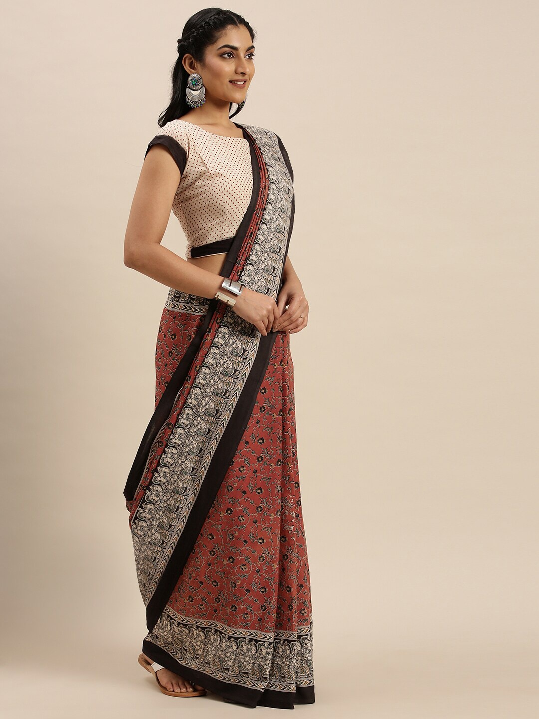 

Shaily Rust & Black Floral Pure Cotton Saree
