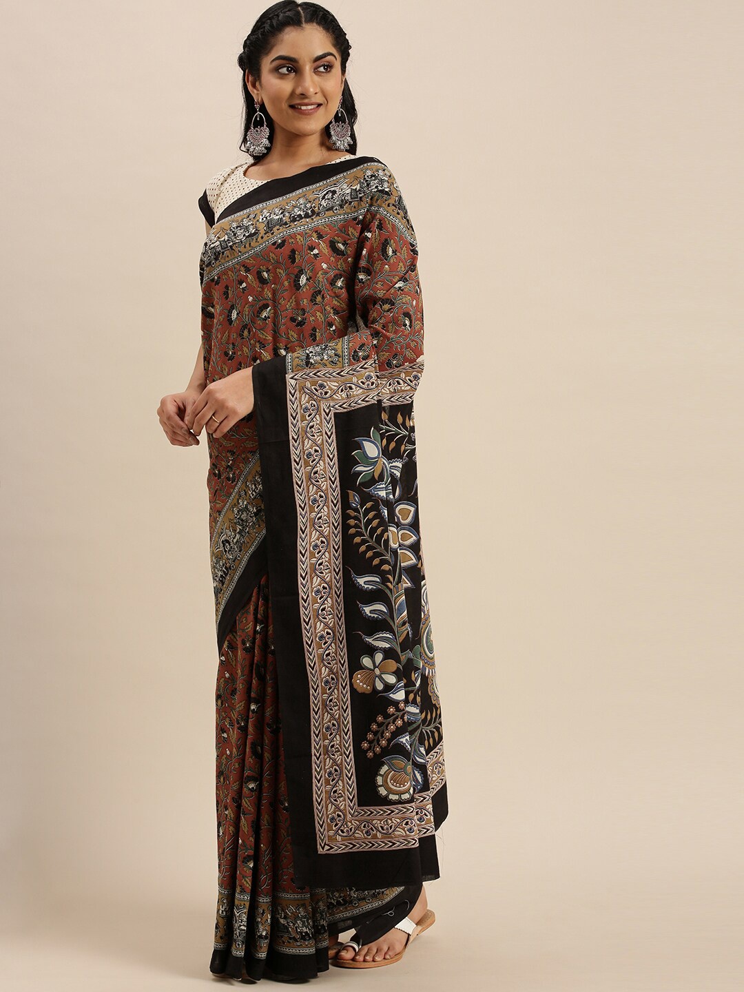 

Shaily Black & Red Floral Pure Cotton Saree