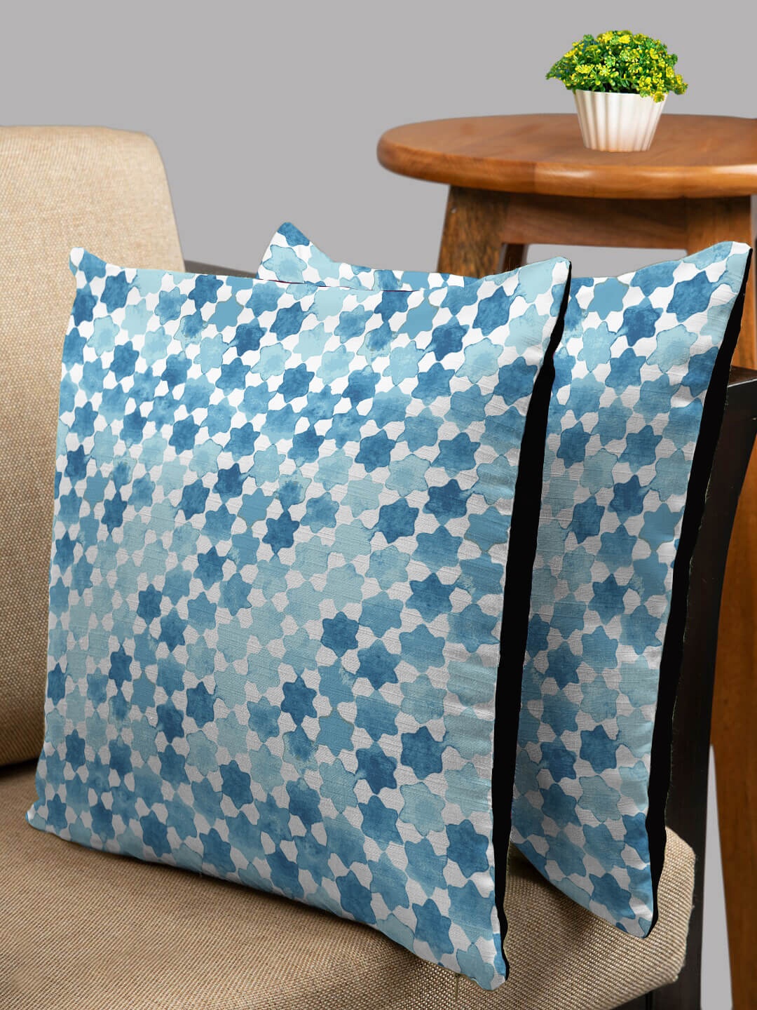 

HOUZZCODE Blue & White Set of 2 Geometric Square Cushion Covers