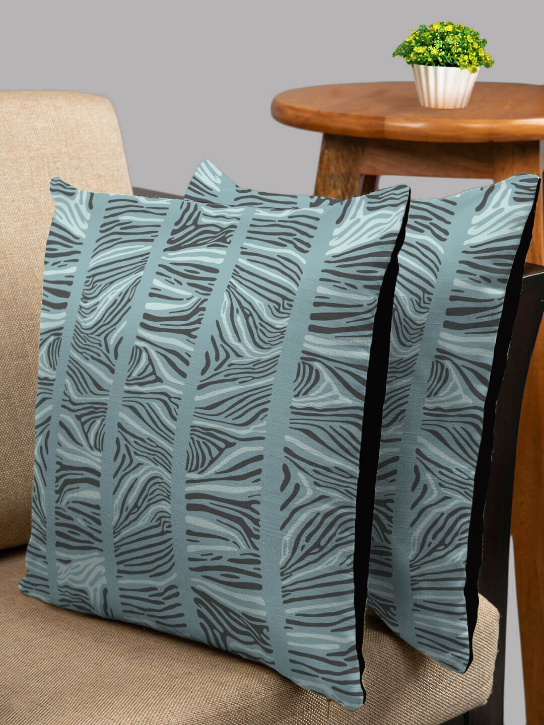 

HOUZZCODE Grey & Black Set of 2 Abstract Square Cushion Covers
