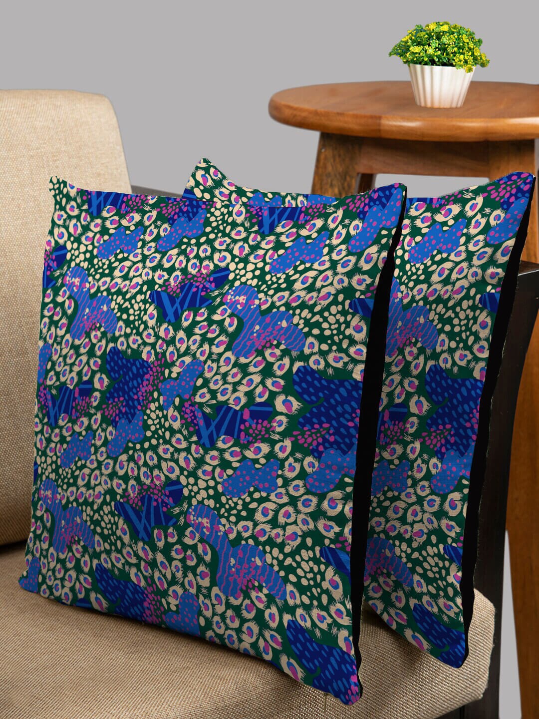 

HOUZZCODE Blue & Pink Set of 2 Square Cushion Covers