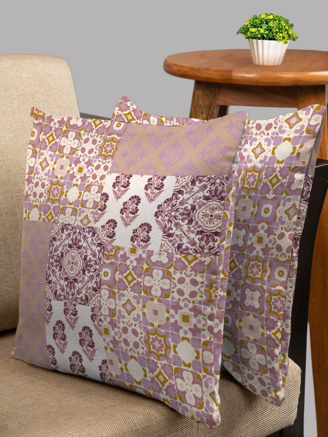 

HOUZZCODE Set of 2 Orange Geometric Square Cushion Covers