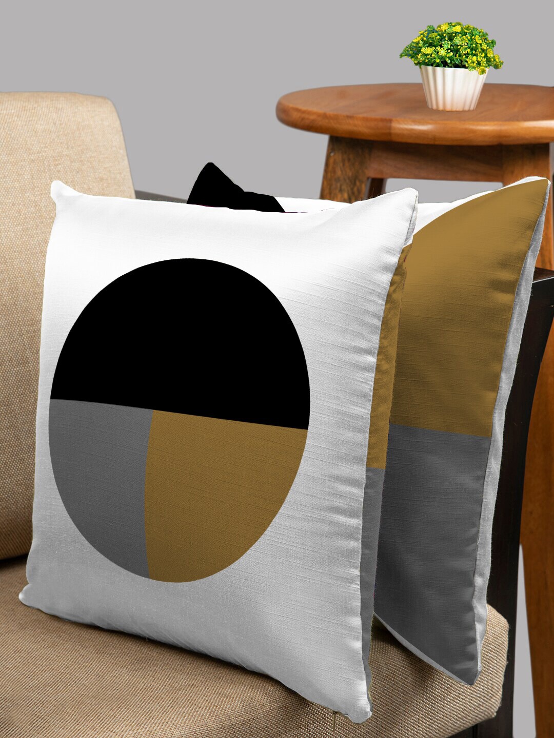 

HOUZZCODE Set of 2 Grey & White Geometric Square Cushion Covers