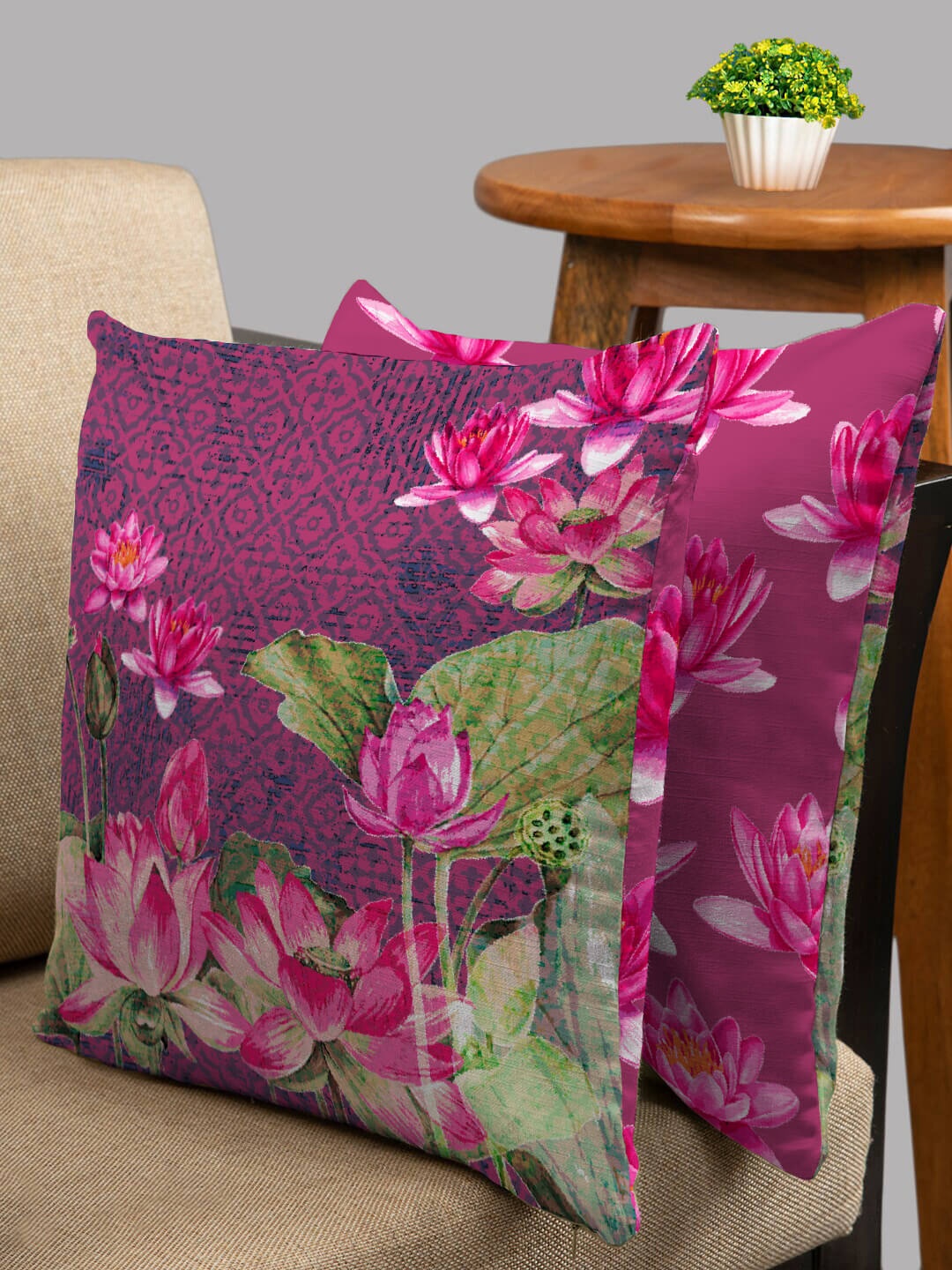 

HOUZZCODE Pink & Green Set of 2 Floral Square Cushion Covers