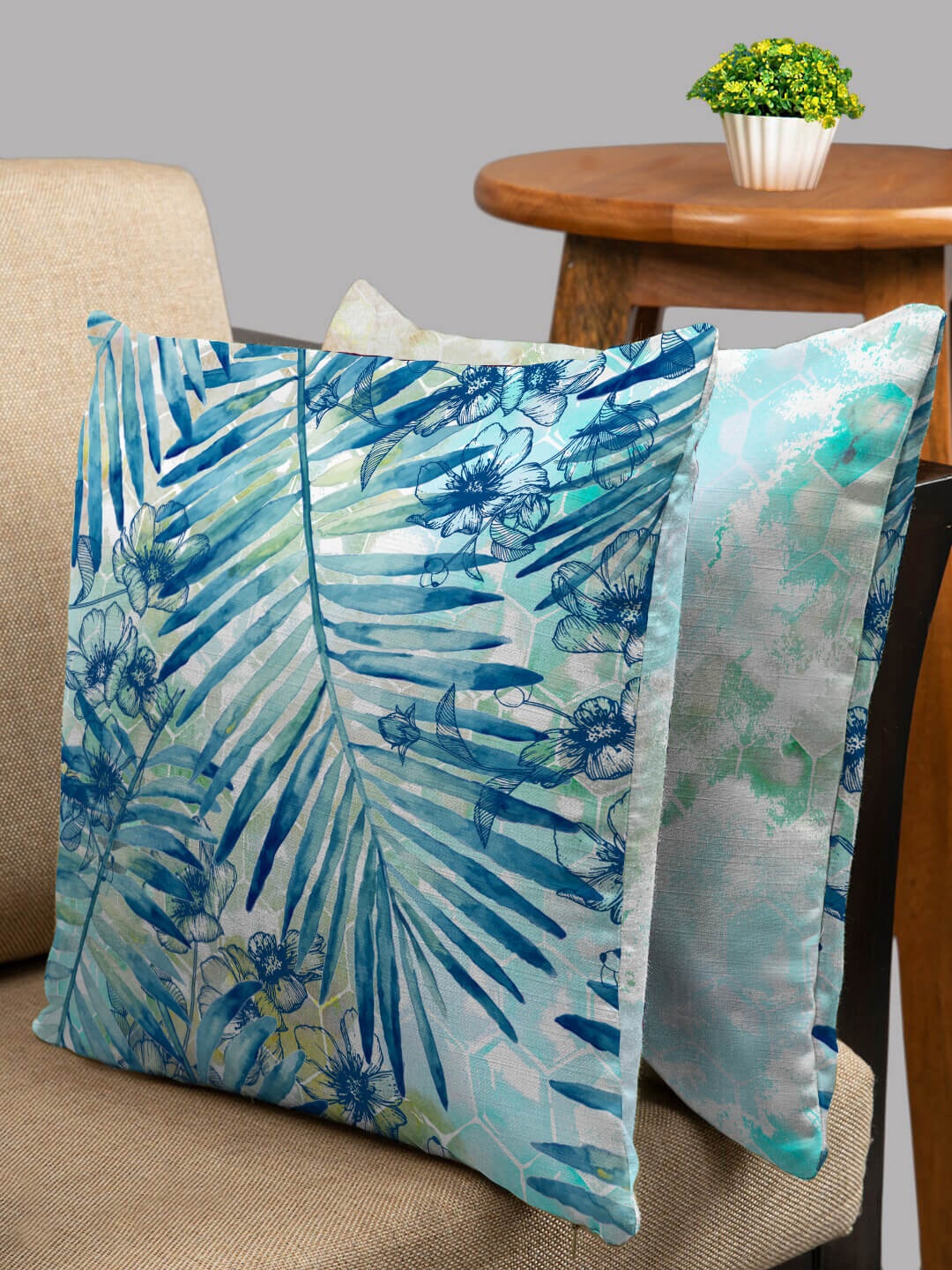 

HOUZZCODE Blue & White Set of 2 Floral Square Cushion Covers