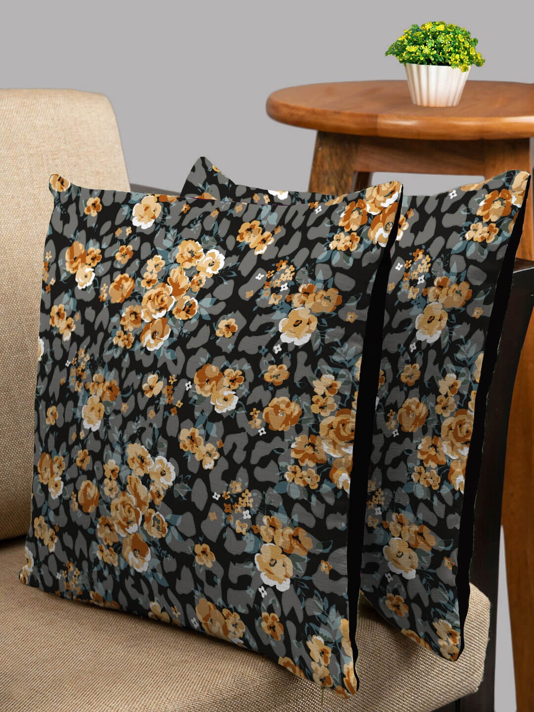 

HOUZZCODE Set of 2 Black & Grey Floral Square Cushion Covers