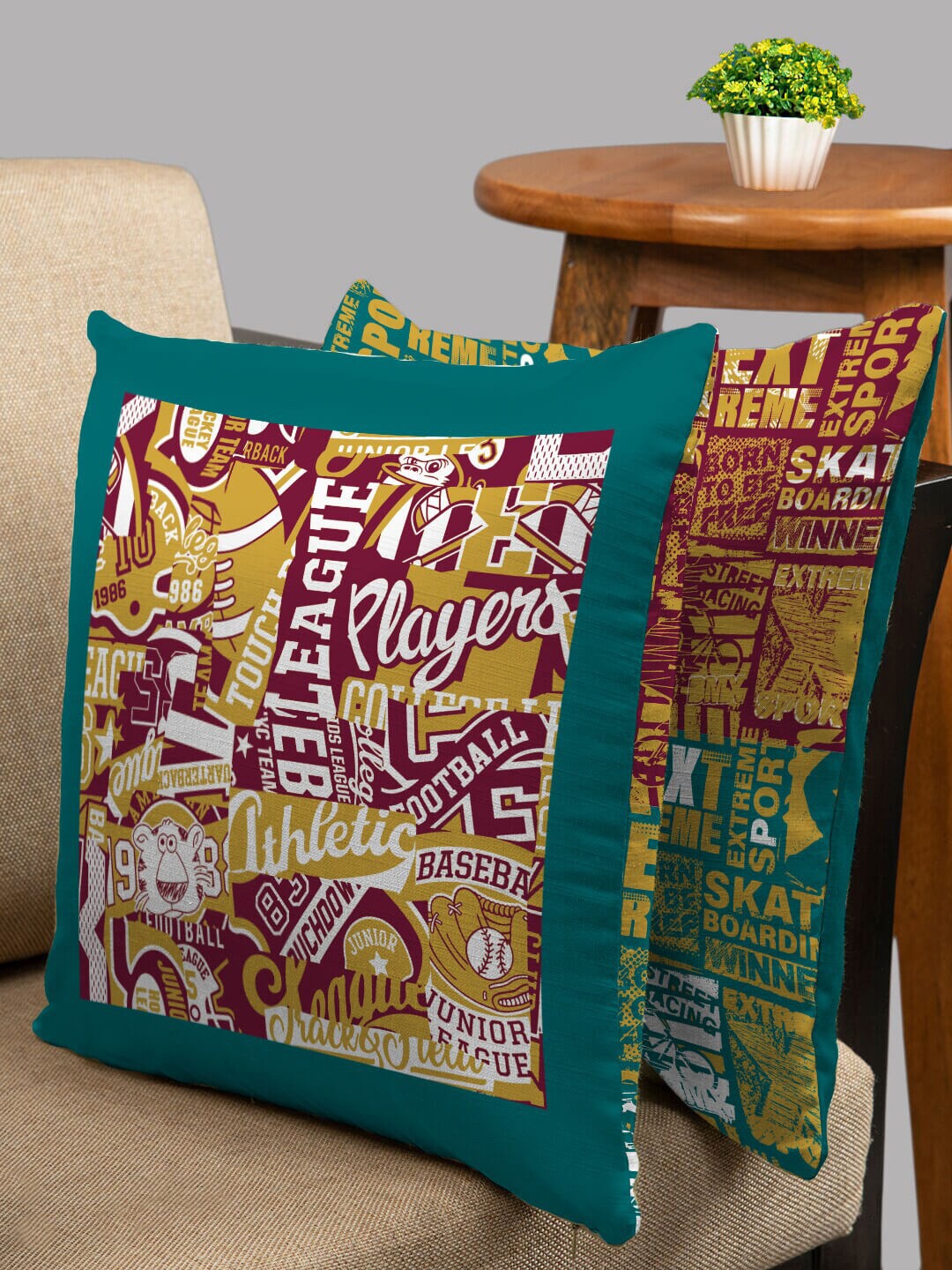 

HOUZZCODE Green & White Set of 2 Square Cushion Covers