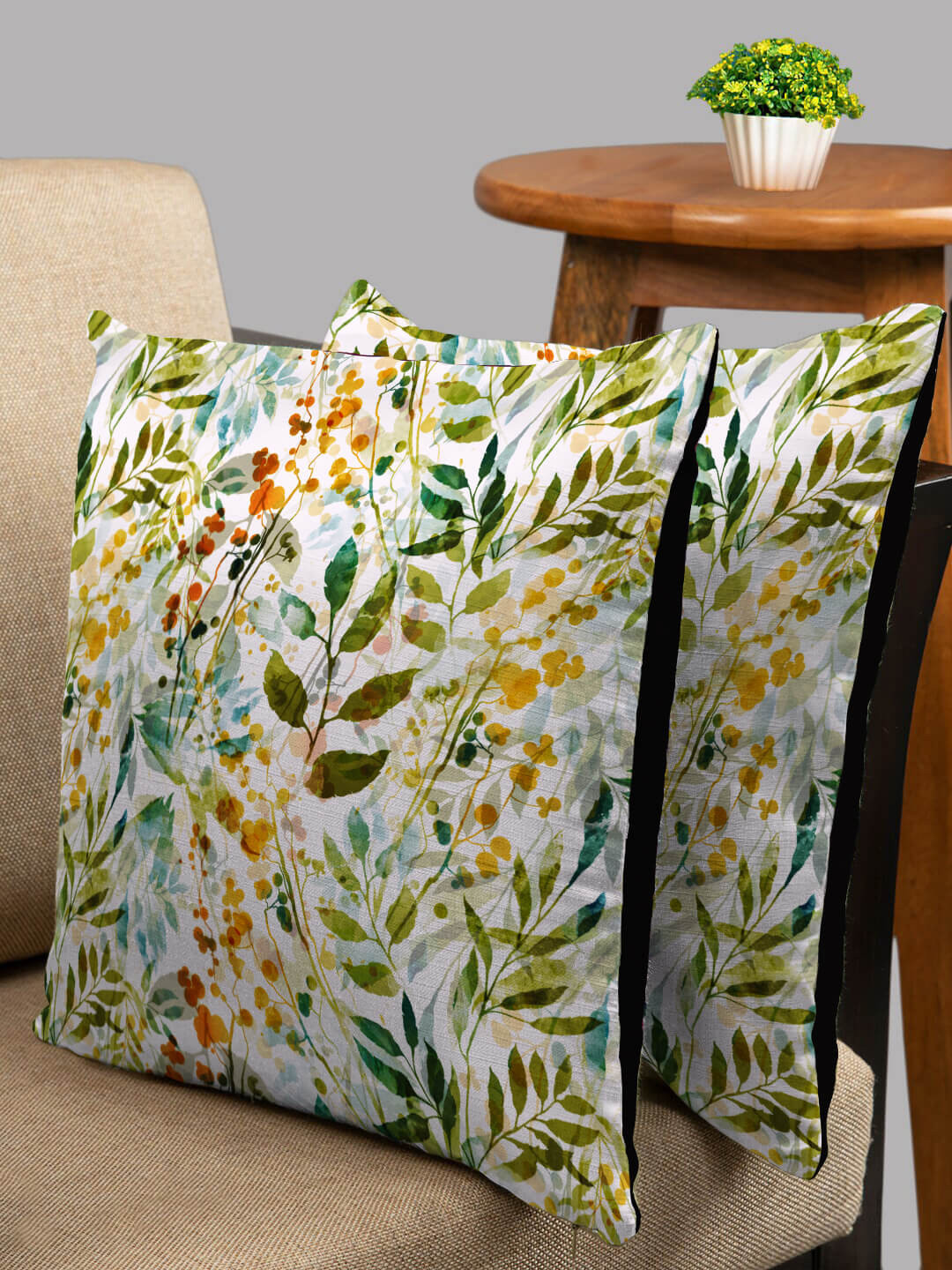 

HOUZZCODE Green & White Set of 2 Floral Square Cushion Covers