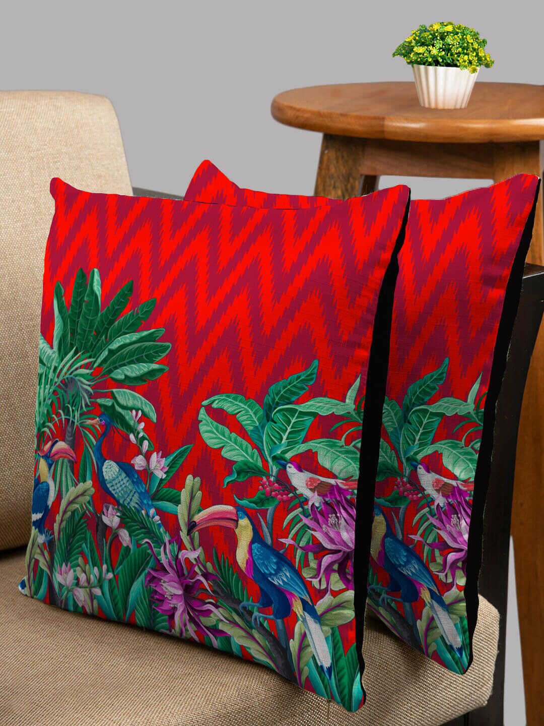 

HOUZZCODE Red & Green Set of 2 Floral Square Cushion Covers