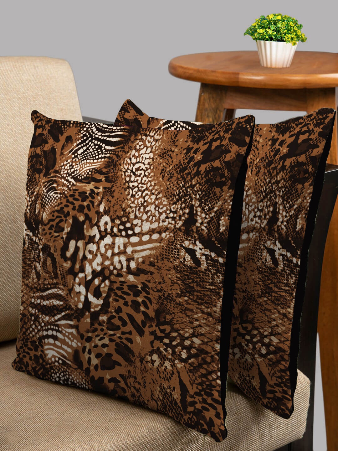 

HOUZZCODE Set of 2 Brown & Black Abstract Square Cushion Covers