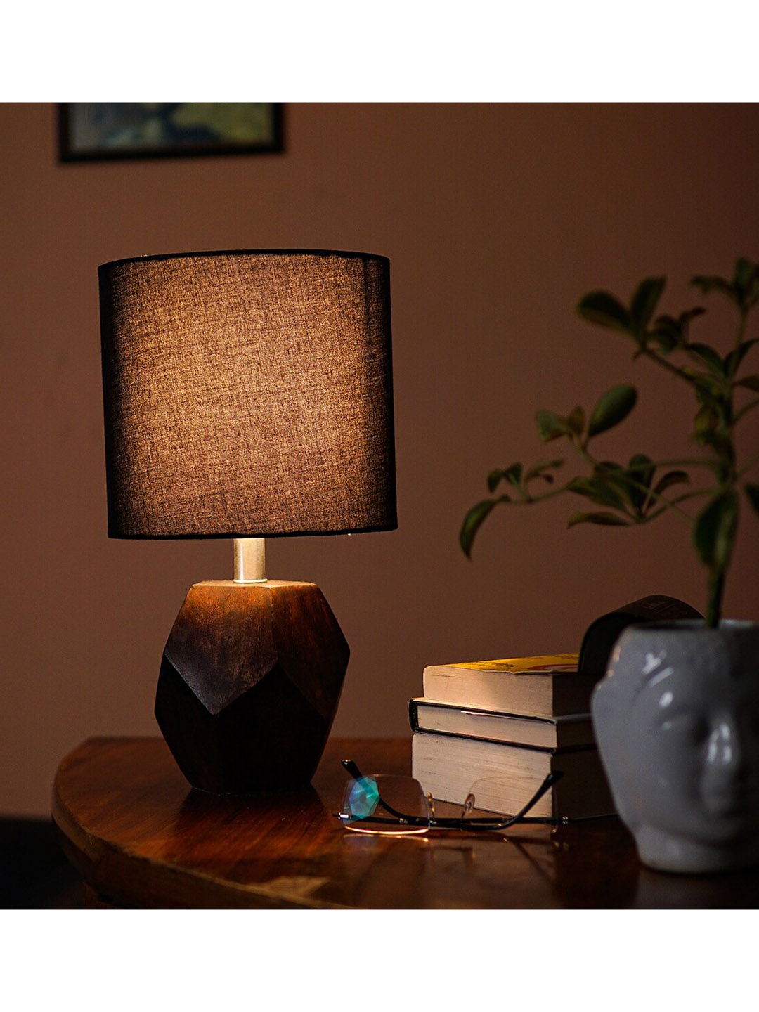 

Pinecraft INTERNATIONAL Brown & Black Sefinn Table Lamp With Shade