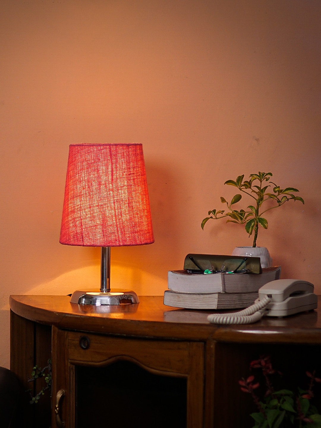 

Pinecraft INTERNATIONAL Steel & Pink Table Lamp with Shade