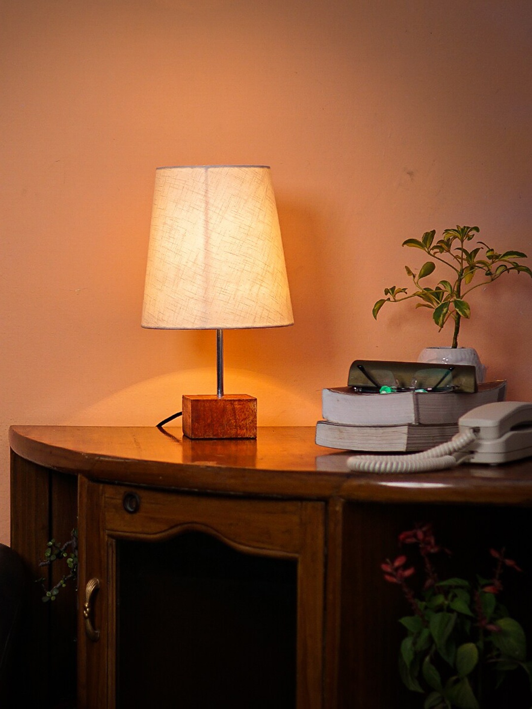 

Pinecraft INTERNATIONAL Off-White Ema Table Lamp with Cotton Shade