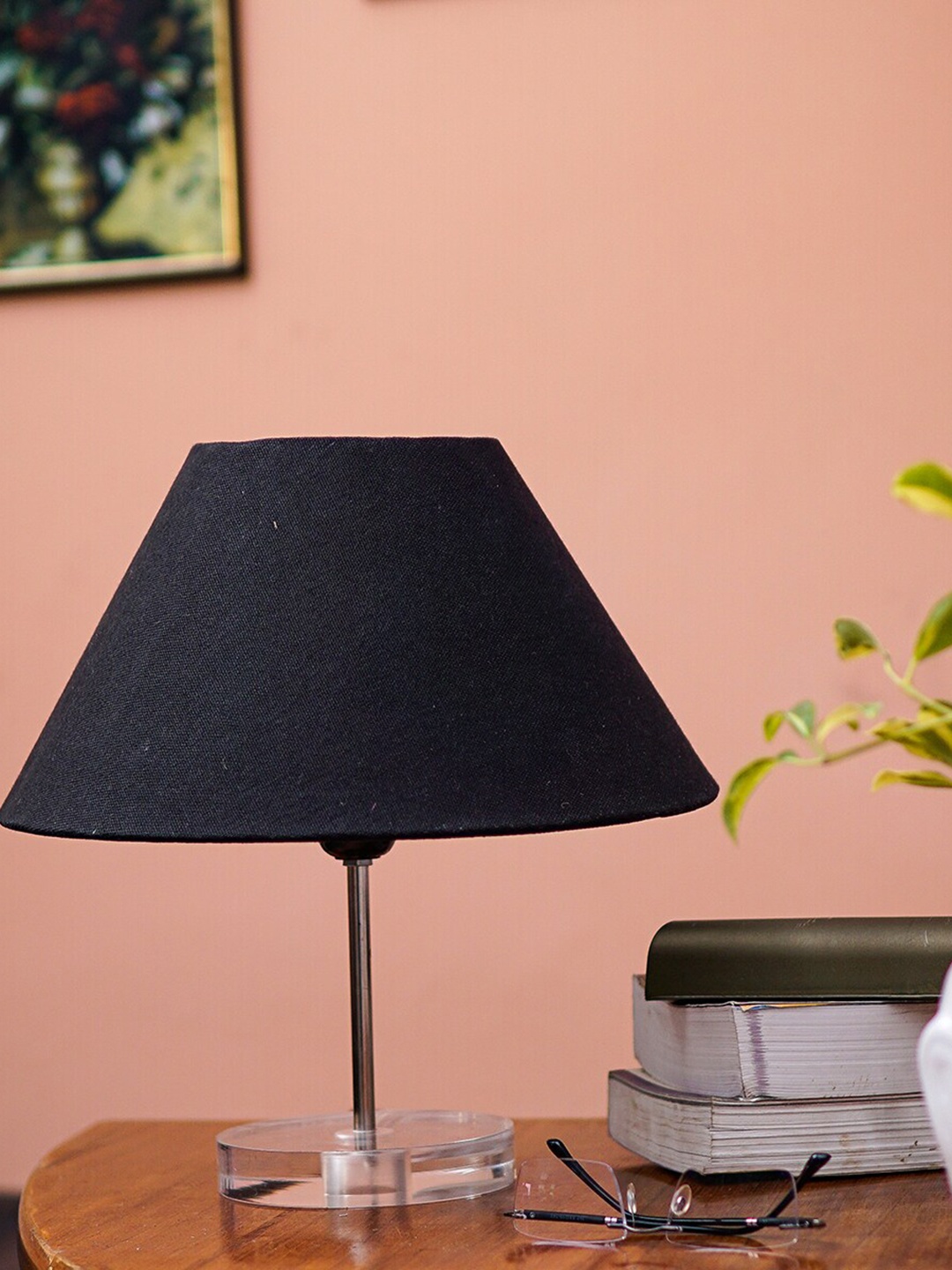 

Pinecraft INTERNATIONAL Transparent & Black Celeste Table Lamp With Shade