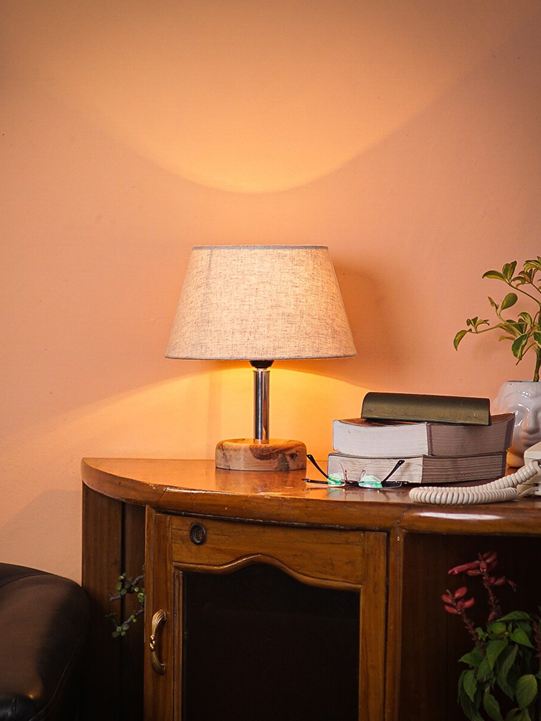 

Pinecraft INTERNATIONAL Beige Edra Table Lamp with Linen Shade