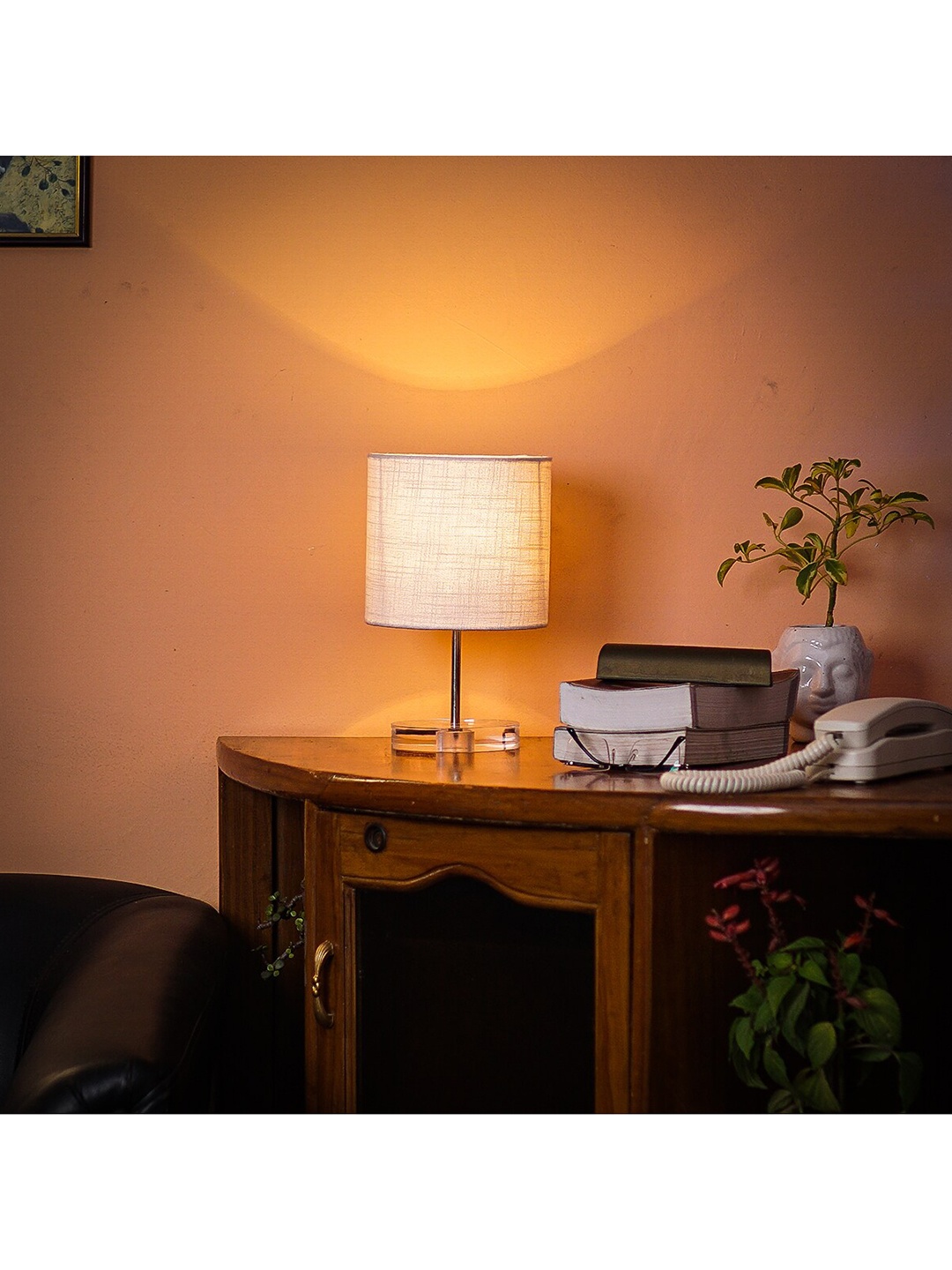 

Pinecraft INTERNATIONAL White Table Lamp with Shade